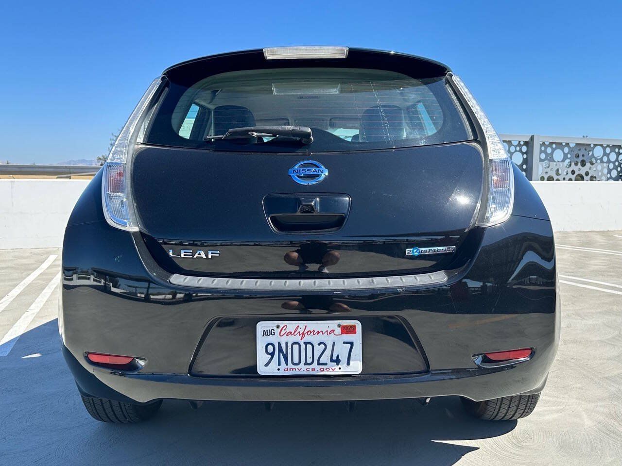 Used 2017 Nissan Leaf SL w/ Premium Package FWD image 11