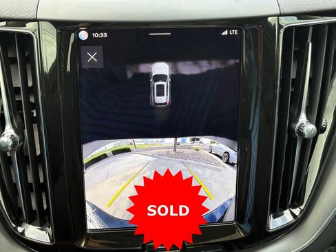 Certified 2025 Volvo XC60 B5 Core AWD/4WD image 24