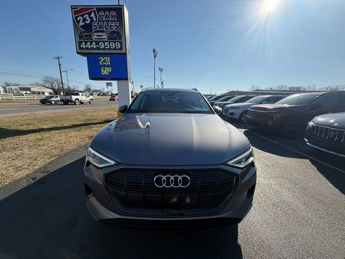 Used 2023 Audi e-tron Premium w/ Convenience Plus Package image 7