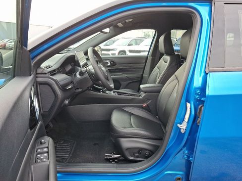 New 2026 Jeep Compass Limited image 8