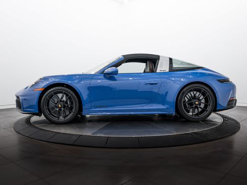 Certified 2025 Porsche 911 Targa 4S AWD/4WD image 24