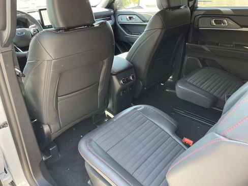 New 2026 Ford Explorer ST-Line AWD/4WD image 18