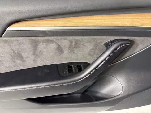 Used 2023 Tesla Model 3 Standard Range RWD image 22