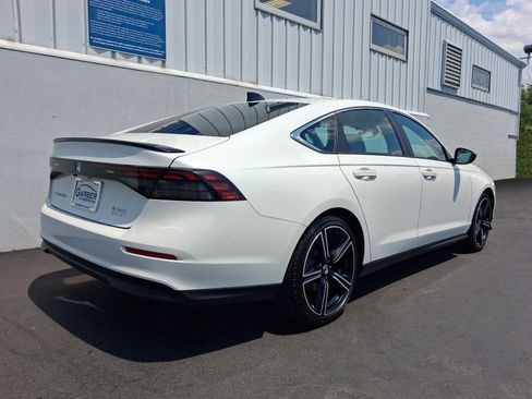 Used 2024 Honda Accord Sport image 10