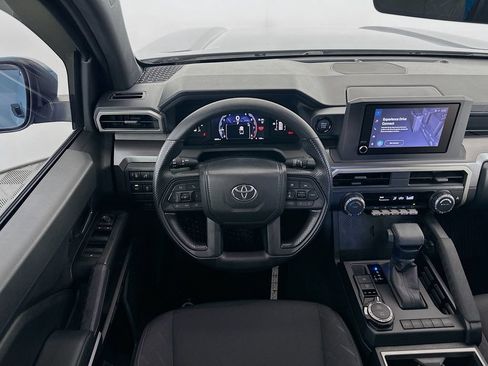 Certified 2026 Toyota Tacoma SR5 AWD/4WD image 21