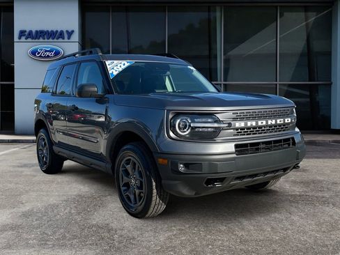 Used 2022 Ford Bronco Sport Badlands image 2