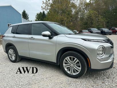Used 2023 Mitsubishi Outlander ES