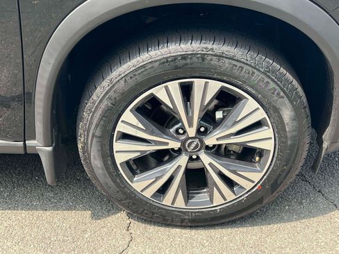 Used 2023 Nissan Rogue SV w/ SV Premium B Package AWD/4WD image 6