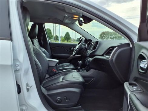 Used 2022 Jeep Cherokee Latitude Lux image 24