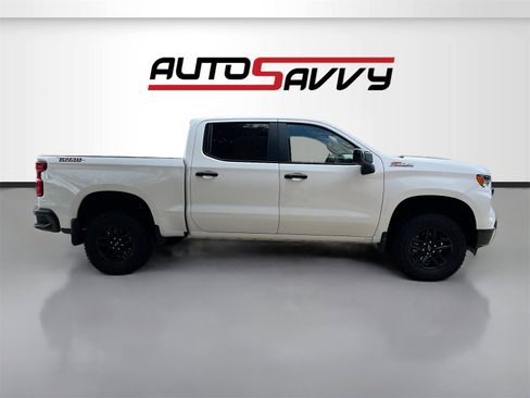 Used 2024 Chevrolet Silverado 1500 LT Trail Boss w/ Convenience Package II image 8