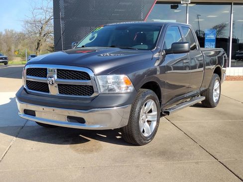 Used 2017 RAM 1500 ST w/ SXT Appearance Group AWD/4WD image 1