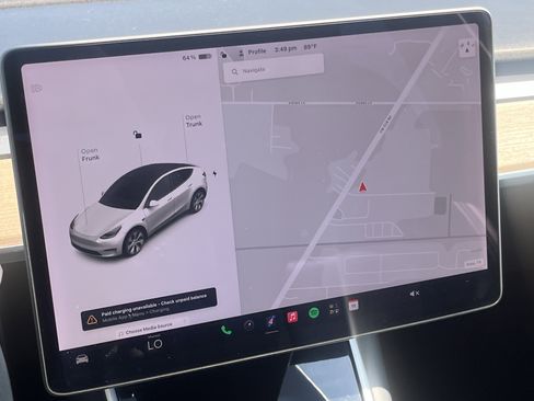 Used 2021 Tesla Model Y Long Range AWD/4WD image 23