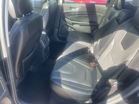 Used 2015 Ford Edge Titanium w/ Equipment Group 301A AWD/4WD image 17