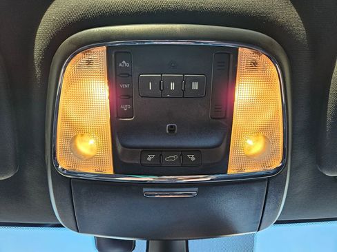 Used 2017 Dodge Durango R/T w/ Technology Group image 20