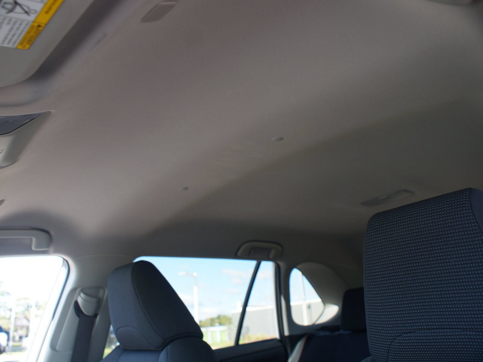 Used 2025 Toyota RAV4 LE AWD/4WD image 6