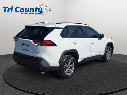 Certified 2025 Toyota RAV4 LE image 8