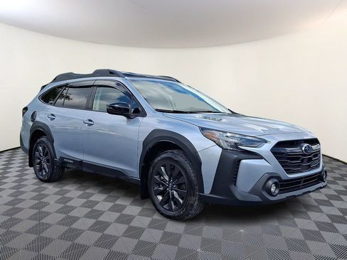 Used 2025 Subaru Outback Onyx Edition XT AWD/4WD image 1