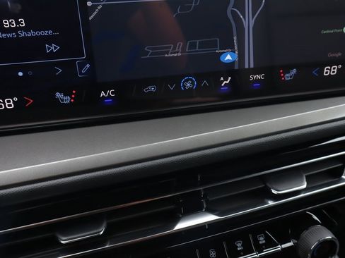 New 2026 Chevrolet Traverse LT w/ Driver Confidence Package image 8