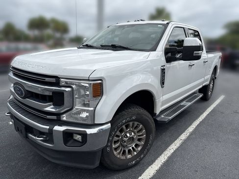 Certified 2020 Ford F250 XLT w/ XLT Premium Package AWD/4WD image 11