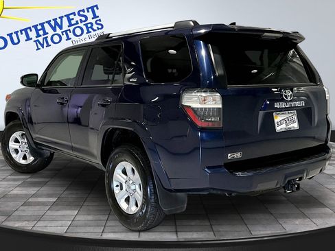 Used 2024 Toyota 4Runner SR5 Premium w/ Moonroof Package AWD/4WD image 4