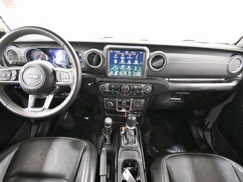 Used 2023 Jeep Wrangler Unlimited Sahara image 3