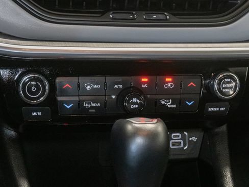 Certified 2025 Jeep Compass Limited AWD/4WD image 21