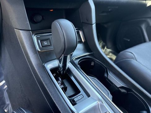 Used 2023 Subaru Ascent Limited w/ Technology Package image 38