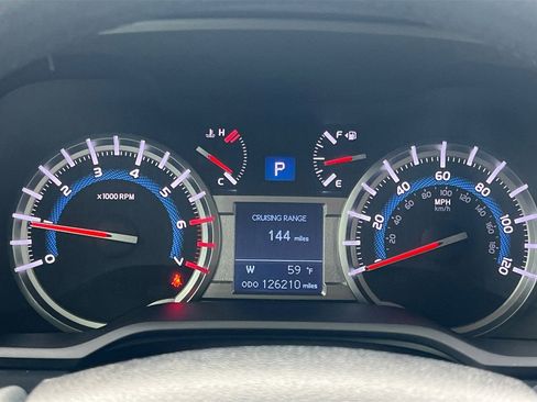 Used 2018 Toyota 4Runner SR5 image 23