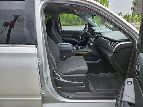 Used 2017 Chevrolet Tahoe LS w/ All-Season Package image 9