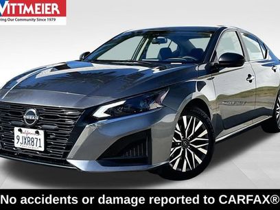 Used 2024 Nissan Altima 2.5 SV