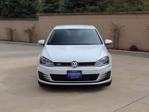 Used 2017 Volkswagen GTI S image 3