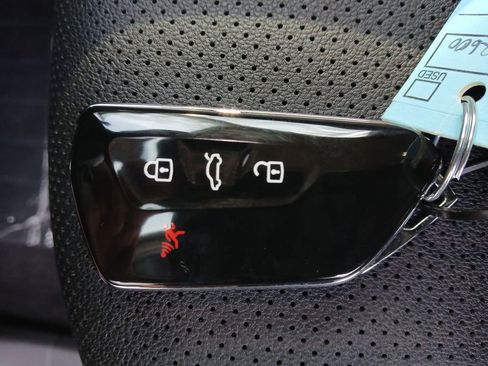 New 2026 Volkswagen Atlas SE image 27