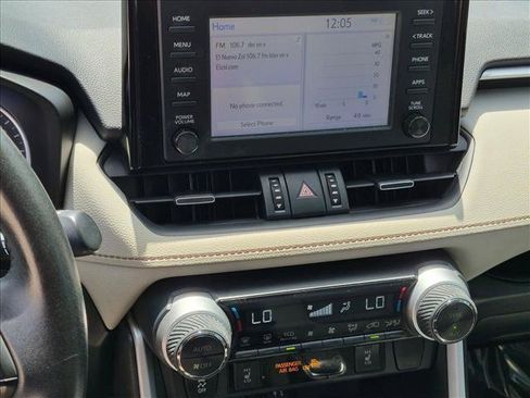 Used 2019 Toyota RAV4 XLE Premium w/ Cold Weather Package FWD image 12