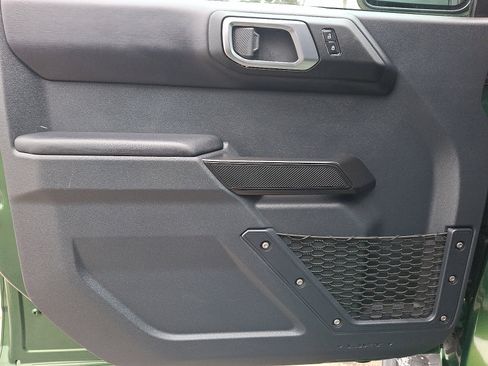 Used 2025 Ford Bronco Outer Banks image 12