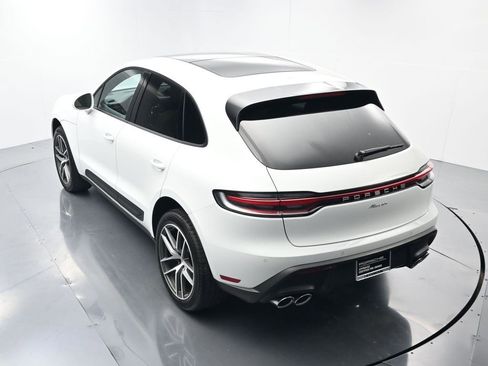 Used 2025 Porsche Macan image 41