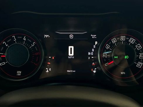 Used 2015 Dodge Challenger R/T RWD image 11