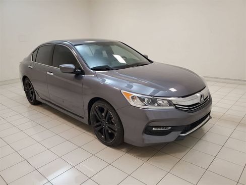 Used 2016 Honda Accord Sport image 20