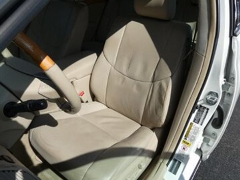 Used 2005 Toyota Avalon Limited image 38