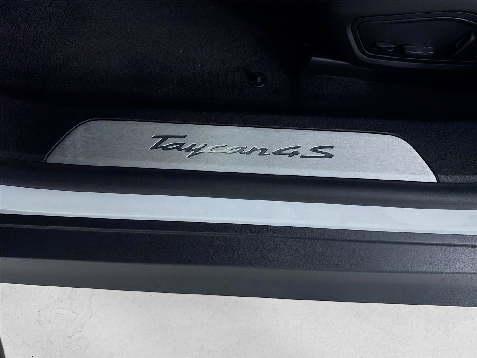 Used 2024 Porsche Taycan 4S AWD/4WD image 10
