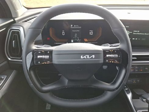 New 2026 Kia Sorento S FWD image 9