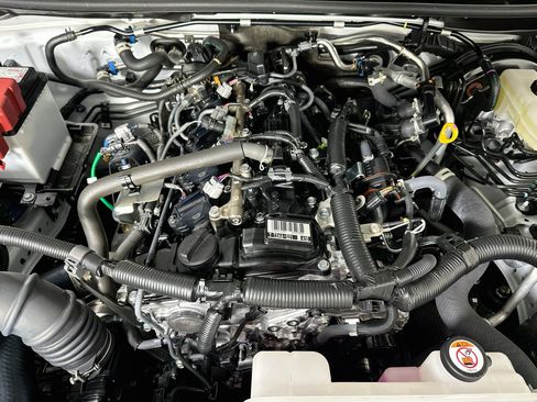 Used 2026 Toyota 4Runner SR5 AWD/4WD image 31