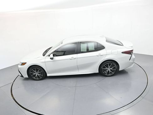 Used 2023 Toyota Camry SE FWD image 25