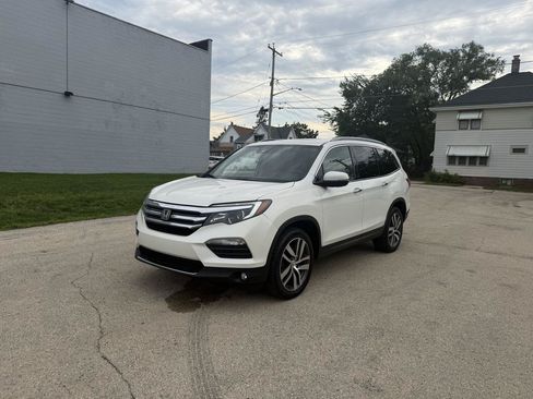 Used 2017 Honda Pilot Elite image 3