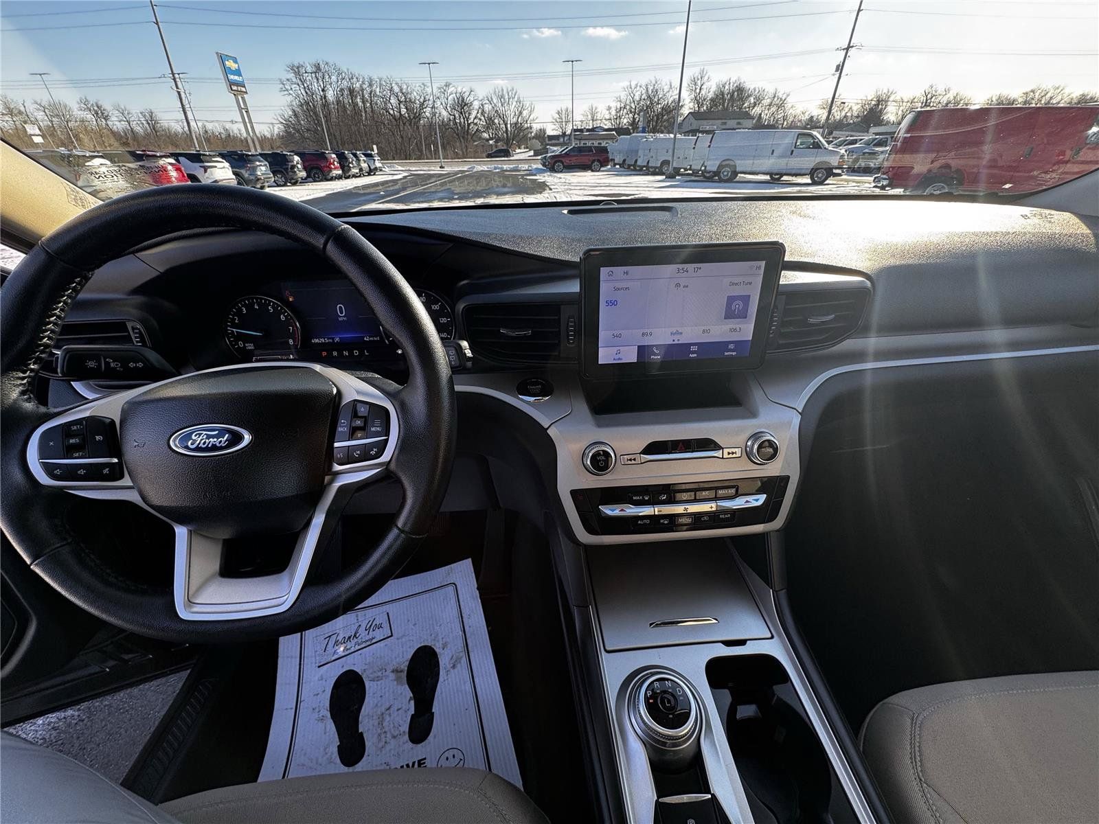 Used 2023 Ford Explorer XLT AWD/4WD image 12
