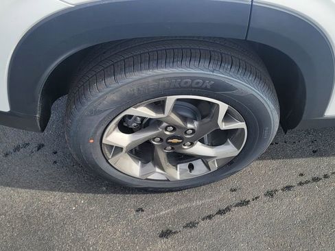 New 2026 Chevrolet Trax LT w/ Driver Confidence Package image 13