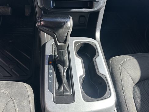 Used 2017 Chevrolet Colorado LT w/ LT Convenience Package RWD image 17