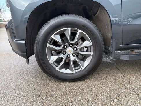 Used 2022 Chevrolet Silverado 1500 Custom w/ Safety Confidence Package image 16