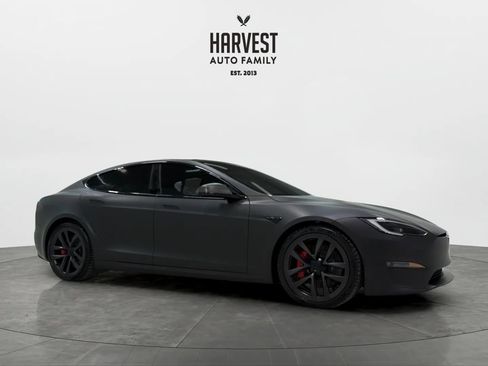 Used 2024 Tesla Model S Plaid image 9