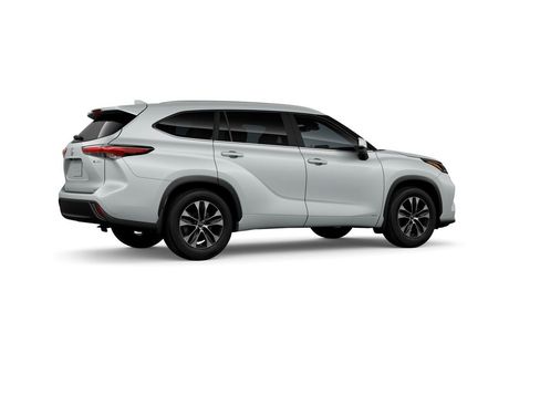 New 2026 Toyota Highlander XLE image 11
