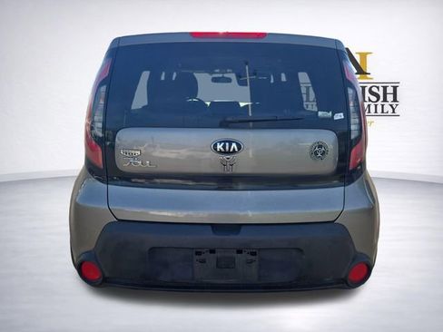 Used 2015 Kia Soul + FWD image 6